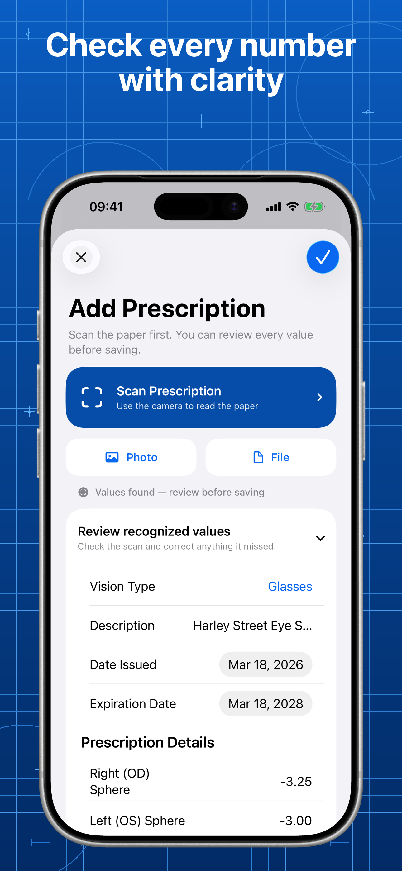 Lentes showing recognized prescription values ready for review